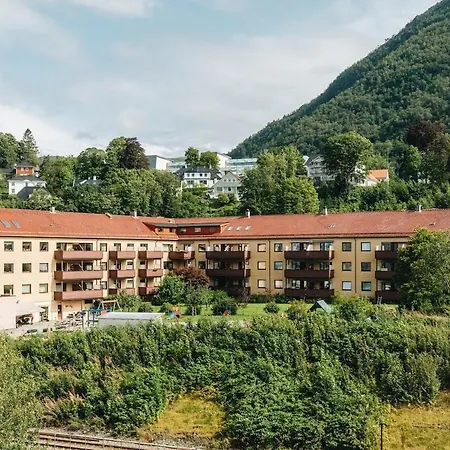 Lägenhet In Beautiful 2br Sea View - Balcony *